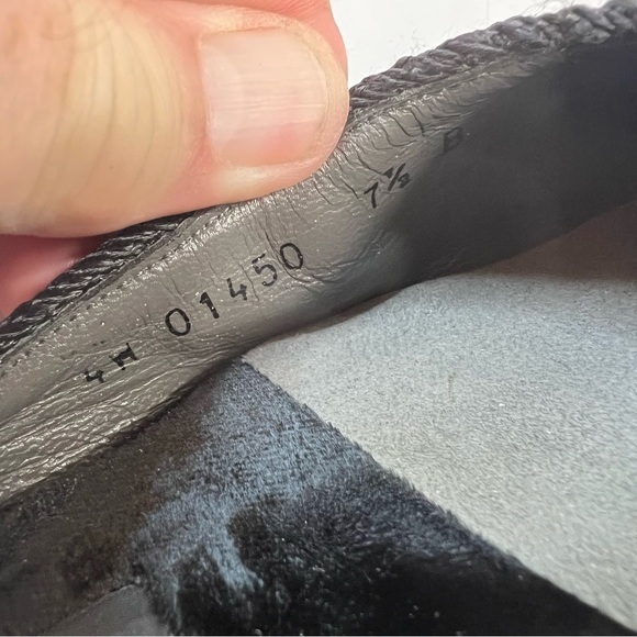 STUART WEITZMAN Beautiful Embroidered Jacquard Slippers - Picture 6 of 11